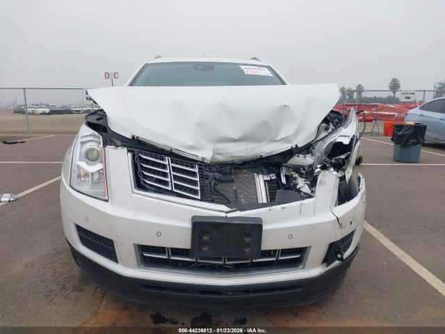 3GYFNBE38FS528519 Cadillac Srx Luxury Collection