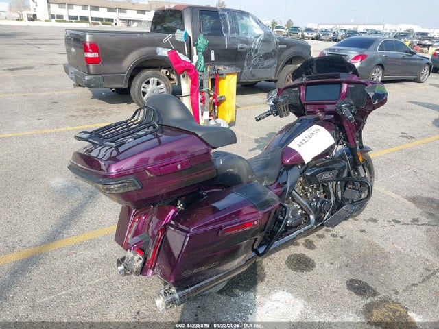 1HD1PX62XSB952270 Harley-Davidson FLHXSE