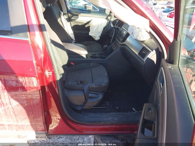 2019 VOLKSWAGEN ATLAS 1V2GR2CAXKC514085 Photo 4