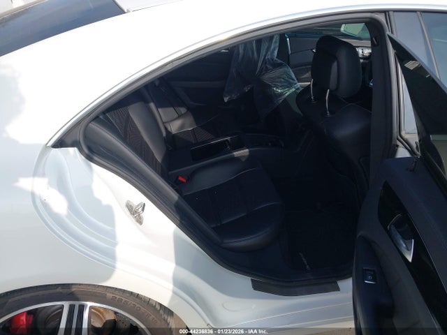 Продажа на аукционе авто 2012 Mercedes-benz Cls 63 Amg, vin: WDDLJ7EB2CA050626, номер лота: 44236836