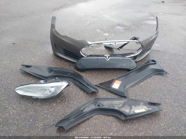 Tesla Model S 70d/85d/p85d 2015 5YJSA1S24FF088071 Image 12