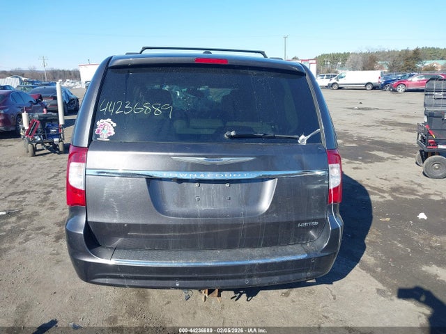 Продажа на аукционе авто 2015 Chrysler Town & Country Limited Platinum, vin: 2C4RC1GG5FR573630, номер лота: 44236889
