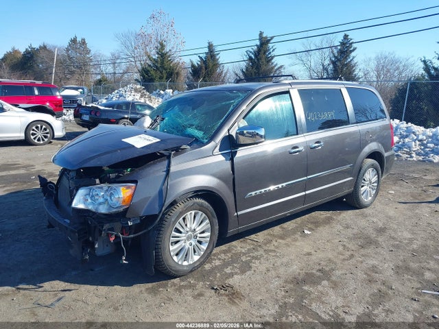 Продажа на аукционе авто 2015 Chrysler Town & Country Limited Platinum, vin: 2C4RC1GG5FR573630, номер лота: 44236889