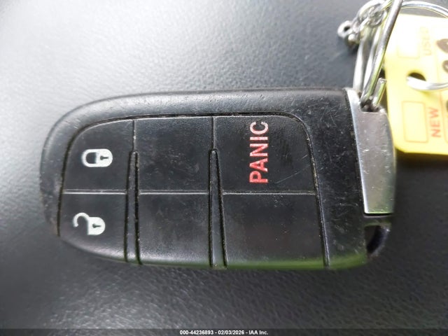 44236893 :رقم المزاد ، 1C4RJEAG3JC277786 vin ، 2018 Jeep Grand Cherokee Laredo 4x2 مزاد بيع