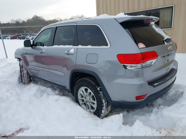 44236893 :رقم المزاد ، 1C4RJEAG3JC277786 vin ، 2018 Jeep Grand Cherokee Laredo 4x2 مزاد بيع
