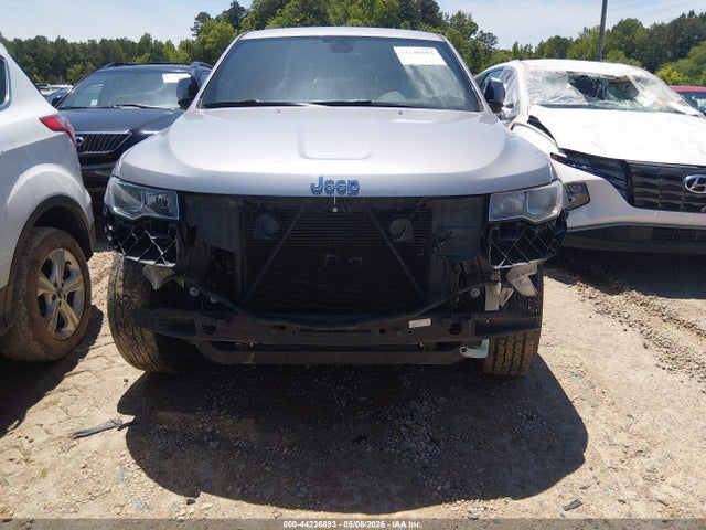 44236893 :رقم المزاد ، 1C4RJEAG3JC277786 vin ، 2018 Jeep Grand Cherokee Laredo 4x2 مزاد بيع
