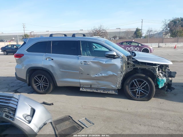 5TDDZRFH4HS457427 Toyota Highlander Limited Platinum