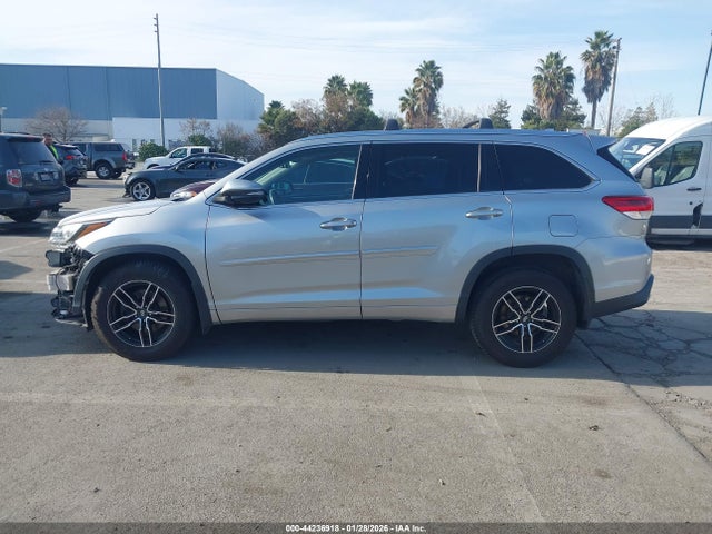 5TDDZRFH4HS457427 Toyota Highlander Limited Platinum