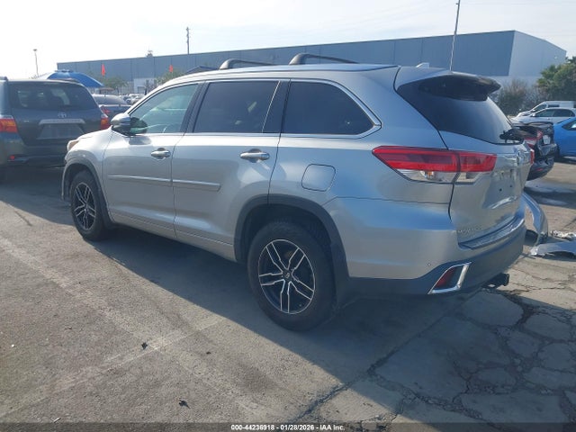 5TDDZRFH4HS457427 Toyota Highlander Limited Platinum