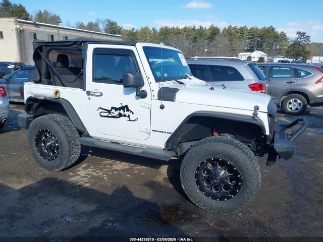 2011 Jeep Wrangler Sahara მანქანა იყიდება აუქციონზე, vin: 1J4AA5D19BL638793, აუქციონის ნომერი: 44236919