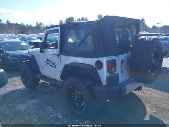 2011 Jeep Wrangler Sahara მანქანა იყიდება აუქციონზე, vin: 1J4AA5D19BL638793, აუქციონის ნომერი: 44236919