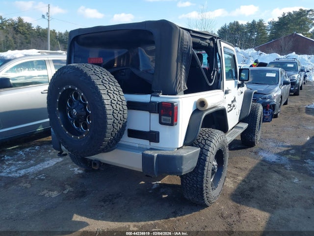 2011 Jeep Wrangler Sahara მანქანა იყიდება აუქციონზე, vin: 1J4AA5D19BL638793, აუქციონის ნომერი: 44236919
