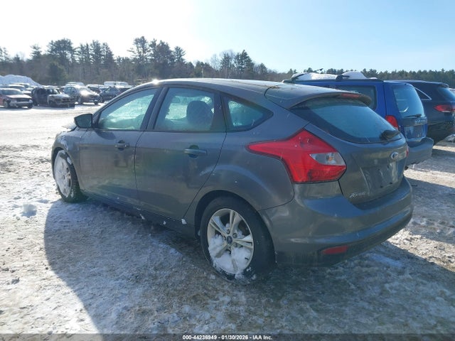 Ford FOCUS SE 2014 1FADP3K23EL171849 Image 3