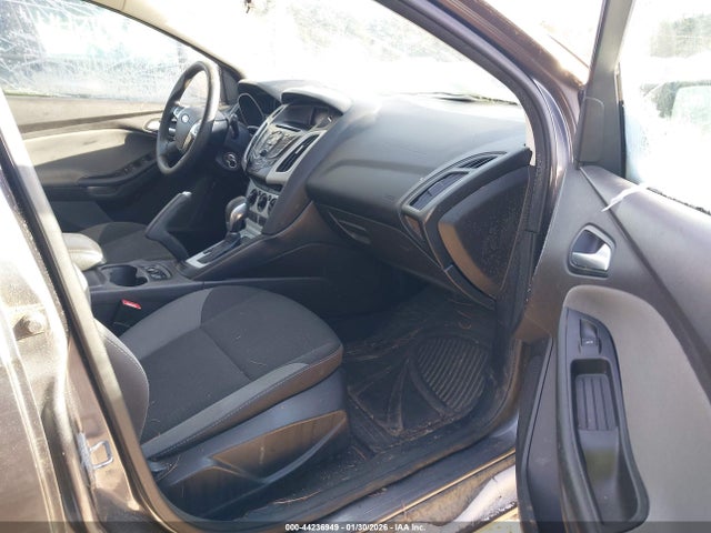 Ford FOCUS SE 2014 1FADP3K23EL171849 Image 5