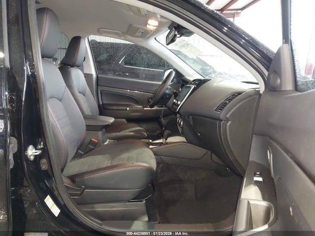 2025 MITSUBISHI OUTLANDER SPORT JA4ARUAU5SU013500 Photo 4