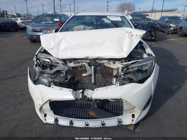 5YFBURHE0KP915117 Toyota COROLLA LE