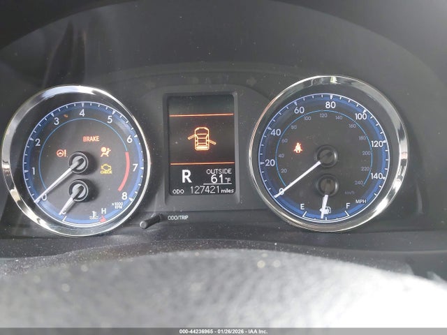 5YFBURHE0KP915117 Toyota COROLLA LE