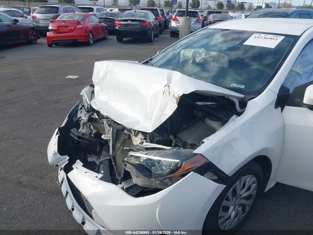 5YFBURHE0KP915117 Toyota COROLLA LE
