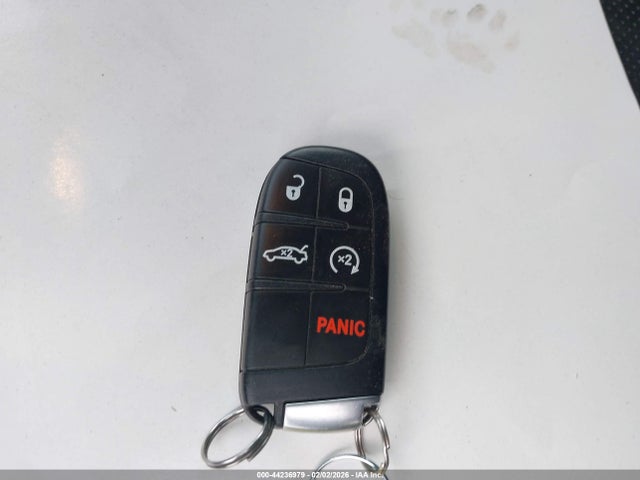 Продажа на аукционе авто 2023 Chrysler 300 300s, vin: 2C3CCABG0PH677435, номер лота: 44236979