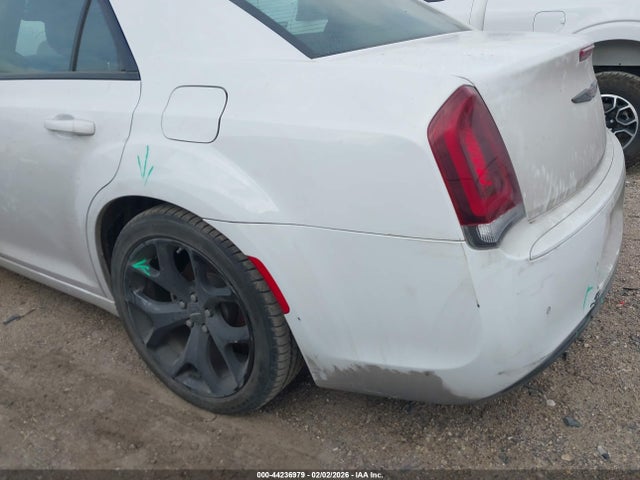 Продажа на аукционе авто 2023 Chrysler 300 300s, vin: 2C3CCABG0PH677435, номер лота: 44236979