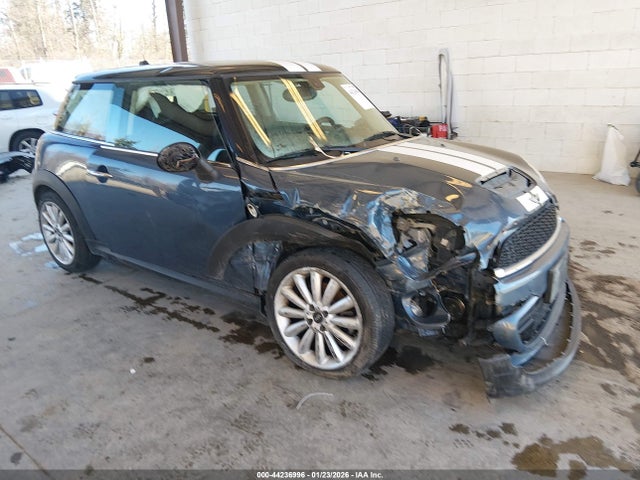2011 MINI COOPER S WMWSV3C57BTY20481