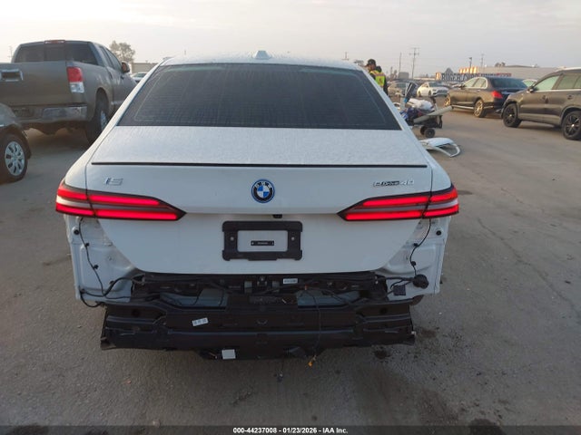 WBY33FK02RCR94228 BMW I5 Edrive40
