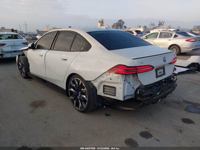 WBY33FK02RCR94228 BMW I5 Edrive40