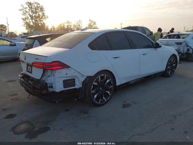 WBY33FK02RCR94228 BMW I5 Edrive40