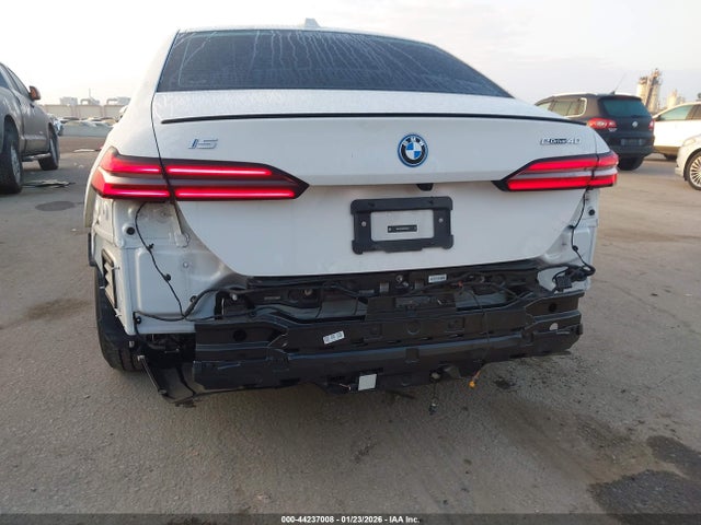 WBY33FK02RCR94228 BMW I5 Edrive40