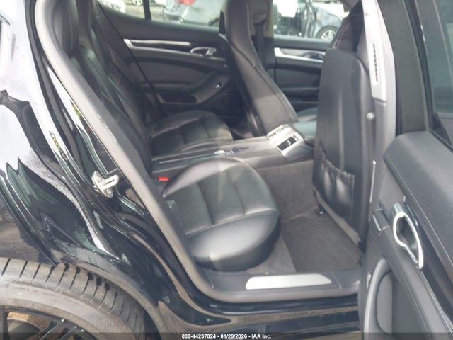 2016 PORSCHE PANAMERA WP0AA2A74GL002237 Photo 7