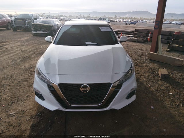 1N4BL4DV1NN322630 Nissan Altima Sv Fwd