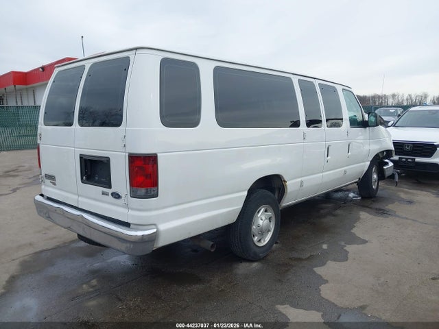 2011 FORD E-350 SUPER DUTY 1FBSS3BL6BDA98804 Photo 3