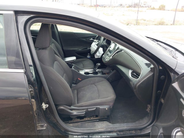 1G1ZD5ST3LF106209 Chevrolet Malibu Fwd Lt