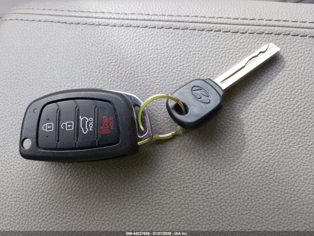 Hyundai SONATA SE 2015 5NPE24AF7FH216451 Image 11