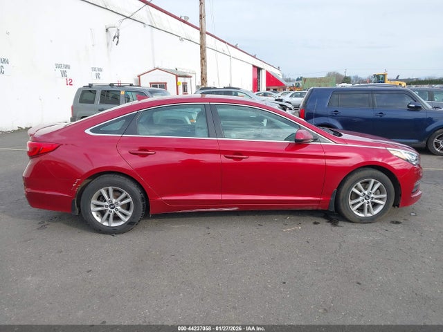 Hyundai SONATA SE 2015 5NPE24AF7FH216451 Image 14