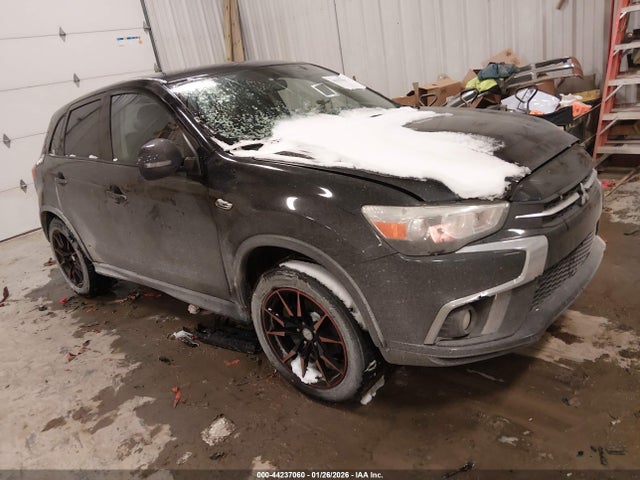 2018 MITSUBISHI OUTLANDER SPORT JA4AP3AW3JU014354 Photo 0