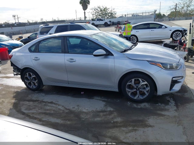 3KPF24AD3KE118292 KIA Forte Lxs