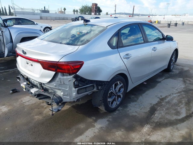 3KPF24AD3KE118292 KIA Forte Lxs