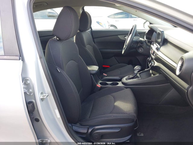 3KPF24AD3KE118292 KIA Forte Lxs