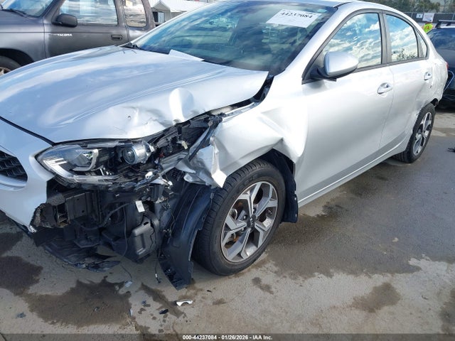 3KPF24AD3KE118292 KIA Forte Lxs