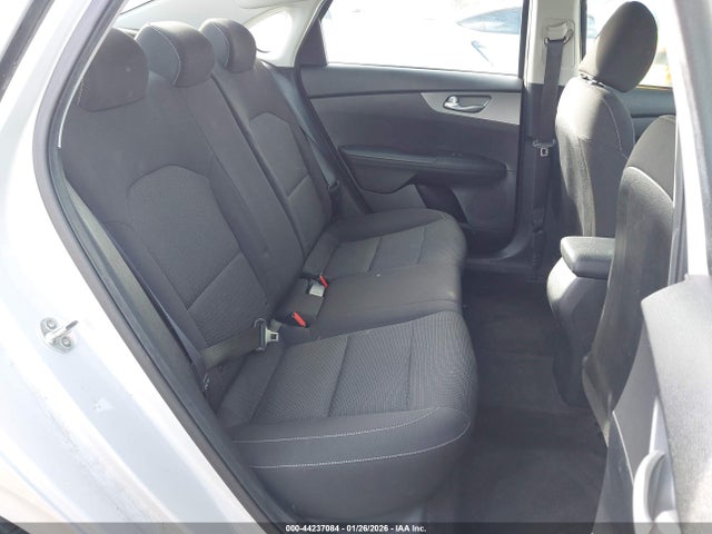 3KPF24AD3KE118292 KIA Forte Lxs