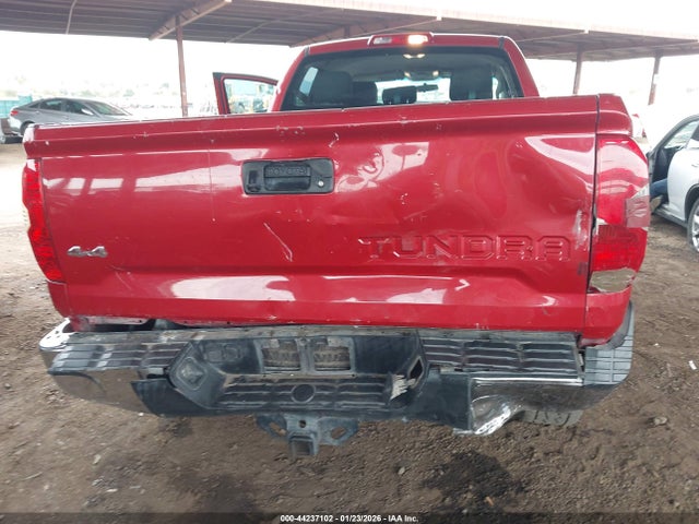 5TFUW5F18FX478647 Toyota Tundra Sr5 5.7l V8