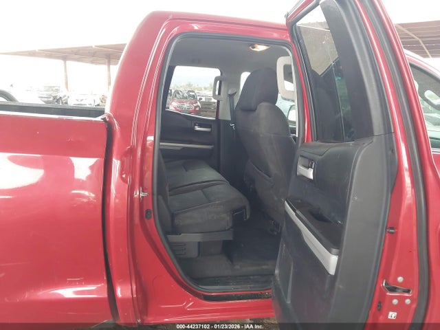5TFUW5F18FX478647 Toyota Tundra Sr5 5.7l V8