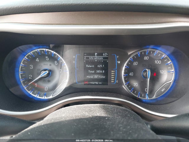 Auction sale of the 2019 Chrysler Pacifica Touring L, vin: 2C4RC1BG2KR592749, lot number: 44237125