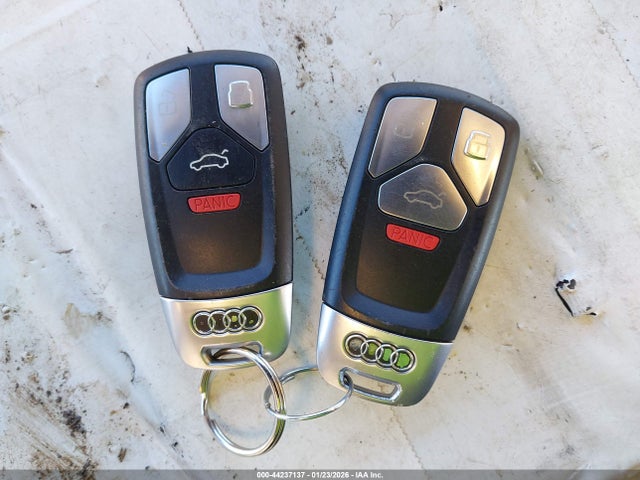 2018 AUDI A4 WAUENAF45JA163467 Photo 10