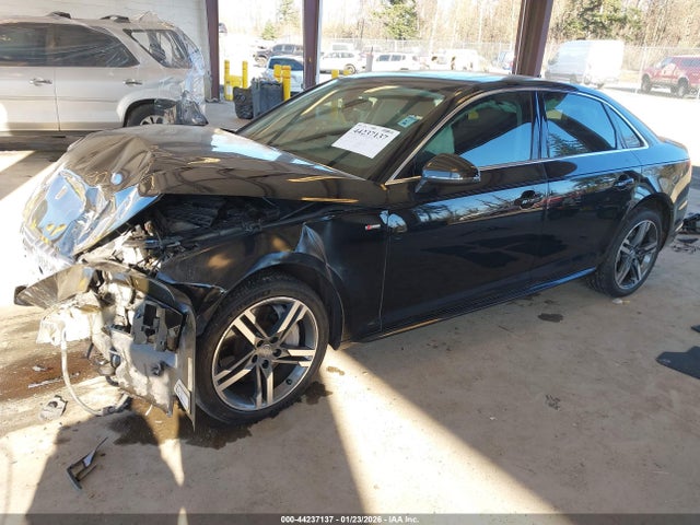 2018 AUDI A4 WAUENAF45JA163467 Photo 1