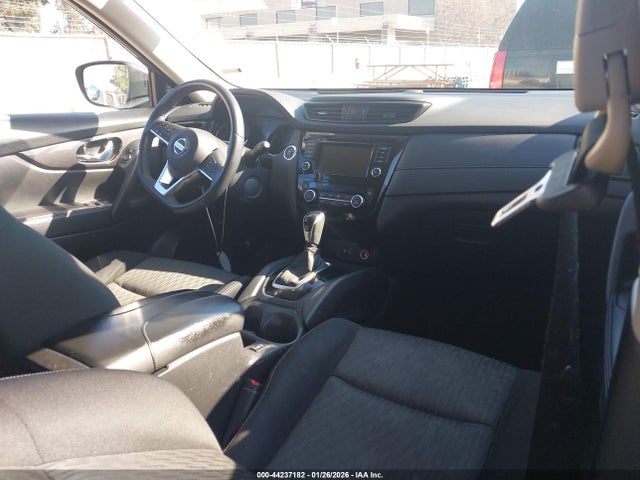 JN8AT2MV9JW352123 Nissan ROGUE SV