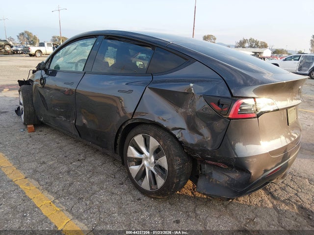 2022 TESLA MODEL Y 7SAYGDEE8NF393106 Photo 2