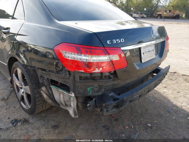 2011 Mercedes-benz E 350 მანქანა იყიდება აუქციონზე, vin: WDDHF5GBXBA403802, აუქციონის ნომერი: 44237210