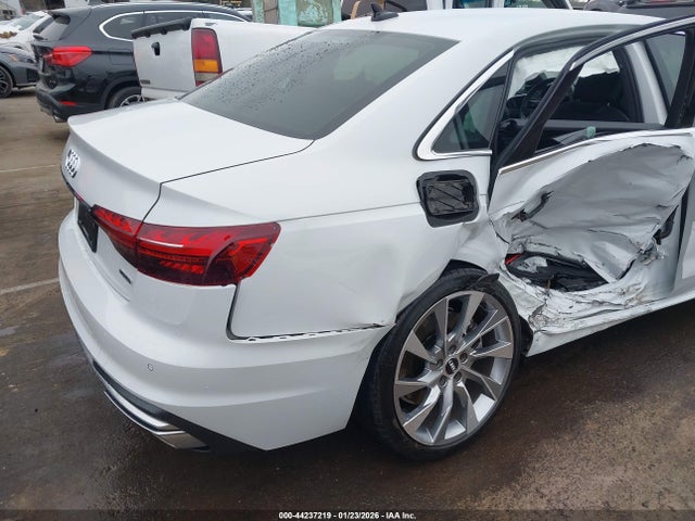 44237219 :رقم المزاد ، WAUEAAF47MA016356 vin ، 2021 Audi A4 Premium Plus 45 Tfsi S Line Quattro S Tronic مزاد بيع